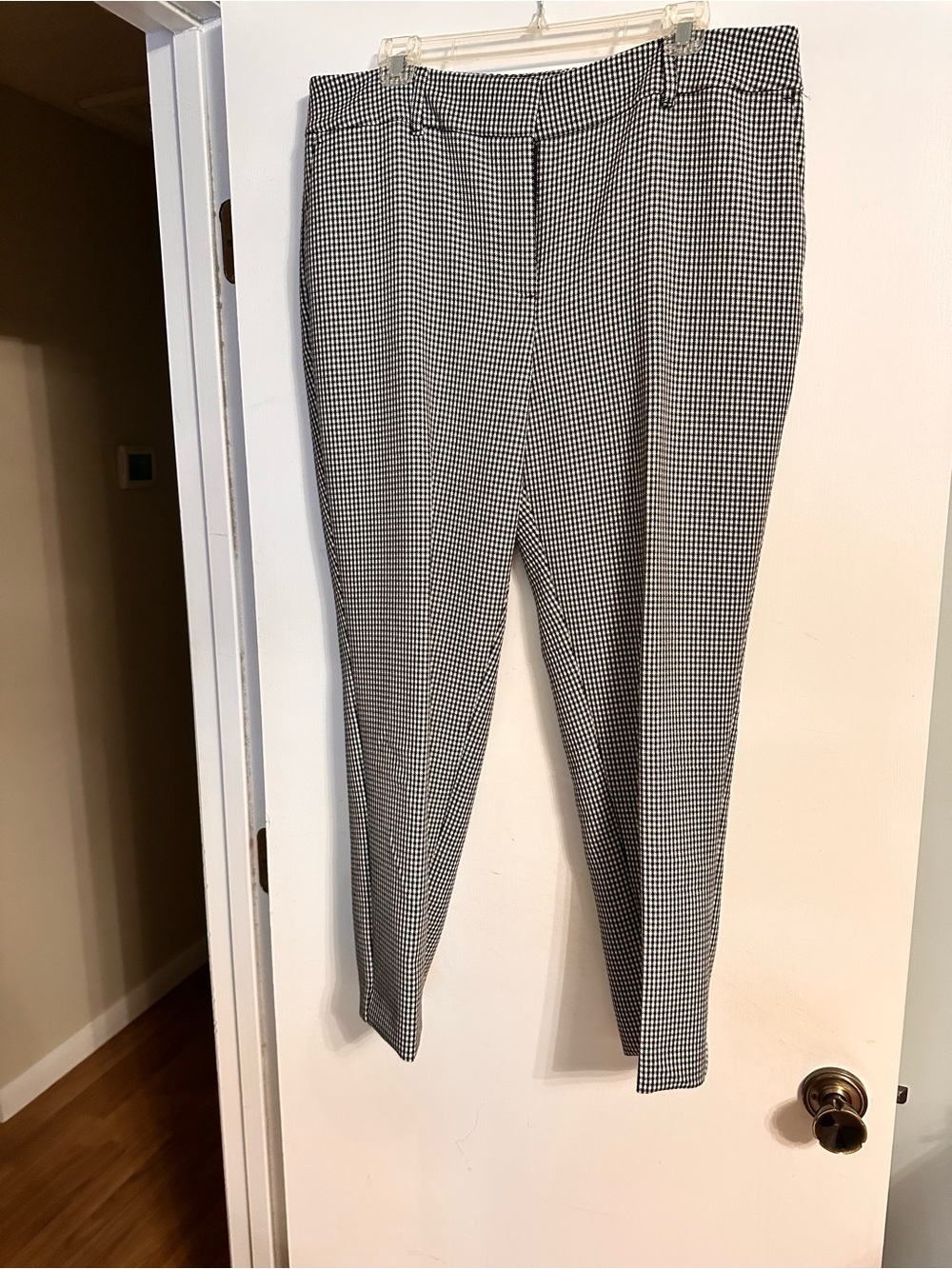 Ann Taylor Factory Black & White Cropped Houndstooth Ankle Pants